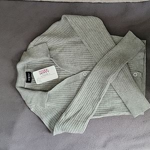 Hazel long sleeved sweater. Size M